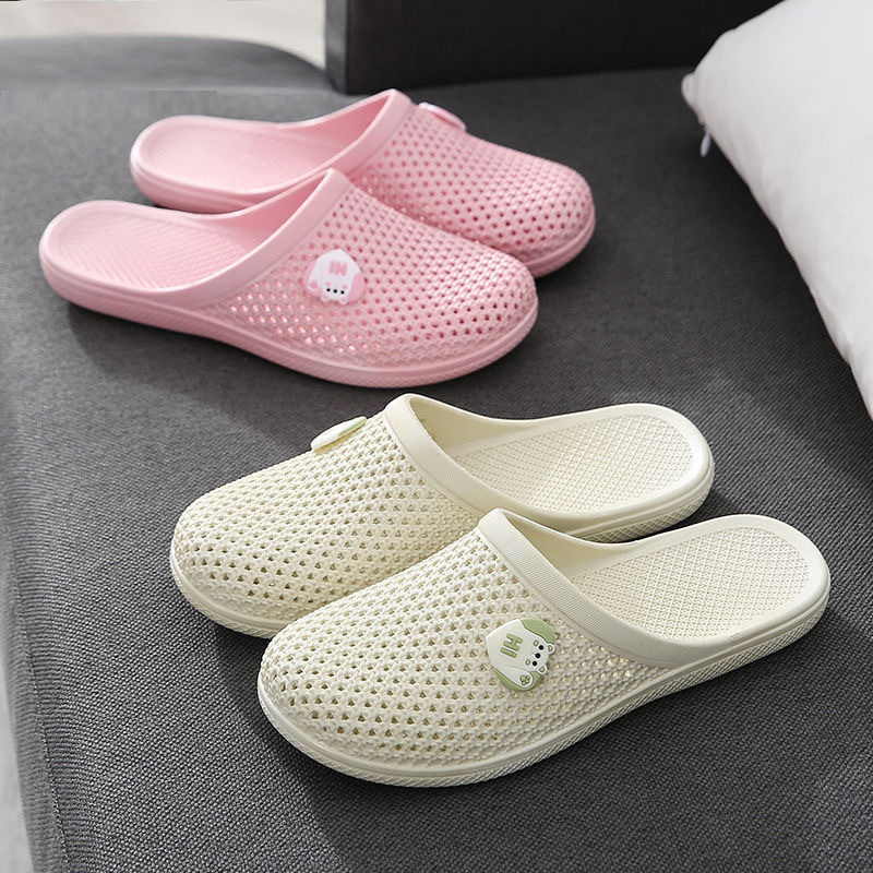 Summer New Flat Closed Toe Slippers Women's Soft Bottom Non-Slip Indoor Bathroom Slippers Beach Flip-Flops Casual Outdoor Hollow Slippers