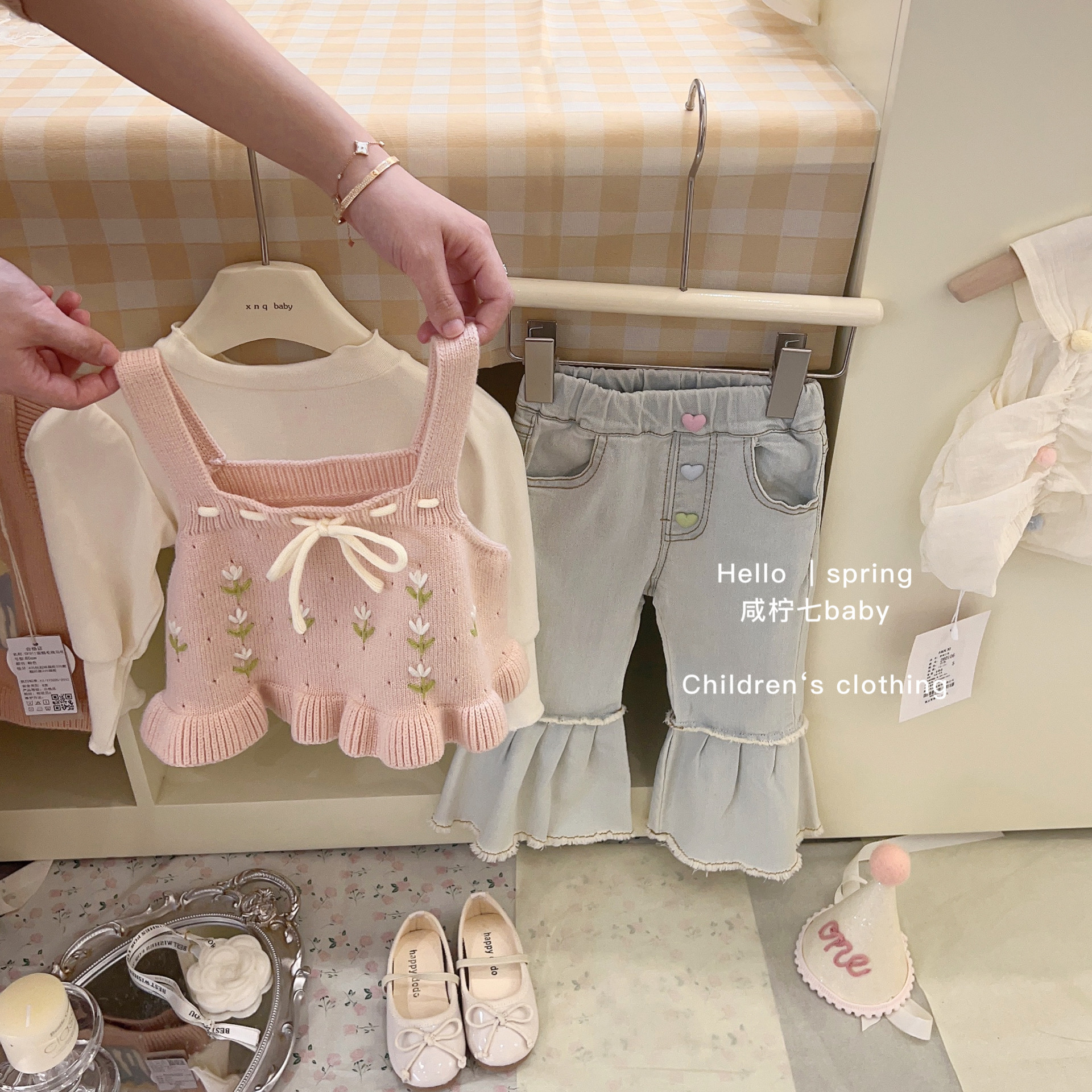 韩系女童吊带毛衣背心2024新款婴儿宝宝春秋洋气坎肩小童针织潮流