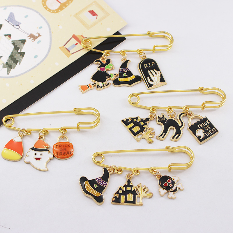 halloween series brooch pumpkin lamp bat witch kid pin bag badge coat denim accessories pendant
