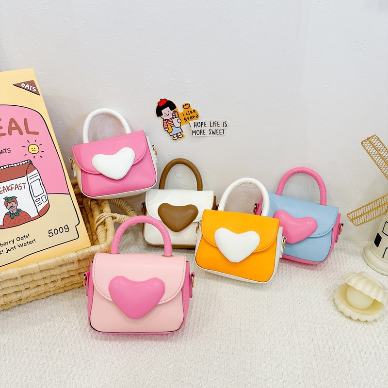 儿童包包2024新款网红可爱女童宝宝公主爱心零钱手提包配饰斜挎包