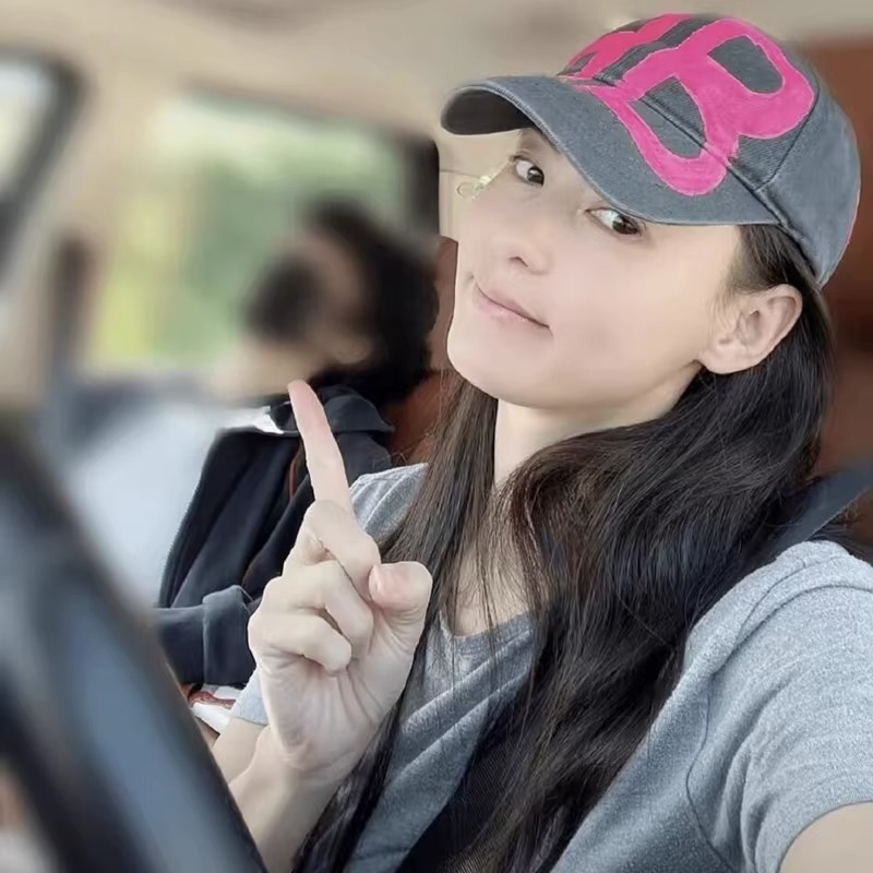 张柏芝同款喷绘涂鸦字母b棒球帽子做旧磨边水洗情侣款鸭舌帽夏季