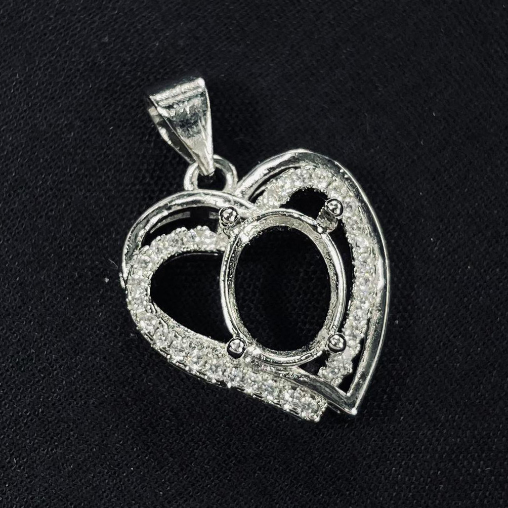 7x9吊坠女爱心项链礼物小众设计感心形锁骨链毛衣链复古情侣饰品