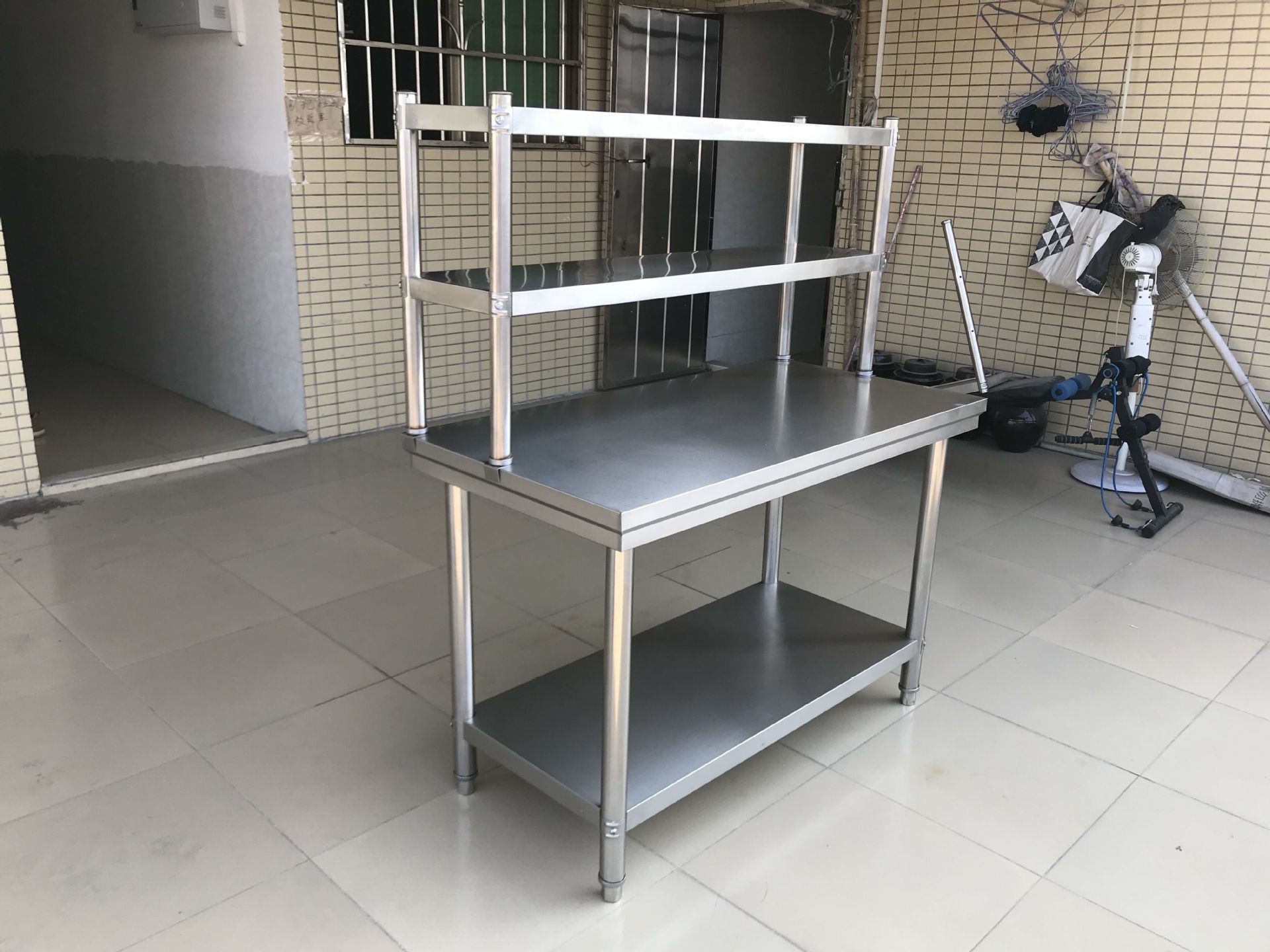 加厚不锈钢双层工作台带台面立架饭店厨房操作台工作桌酒店打荷台