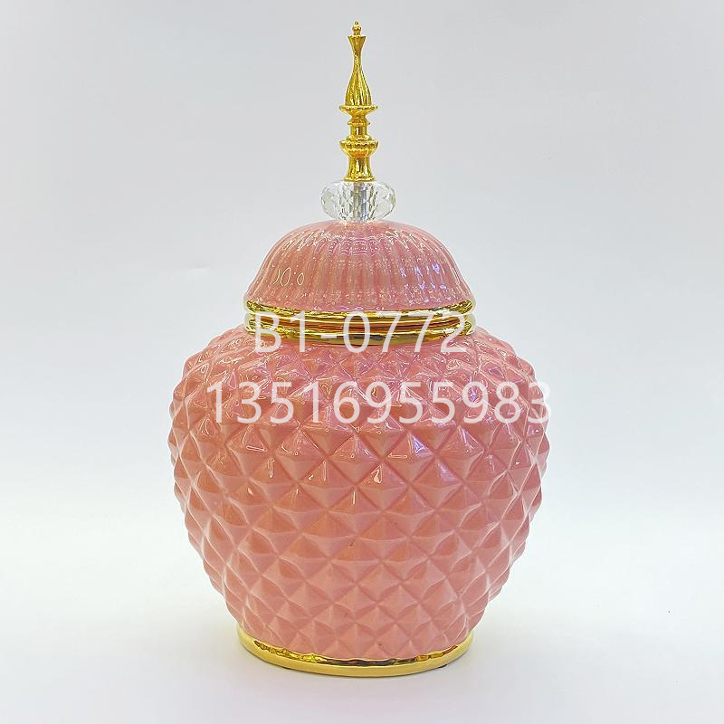 Electroplating Ceramic Hat-Covered Jar European Vase Ornaments Gold Pink Diamond Plaid Crafts Soft Decoration Ornaments Golden Castle Vase