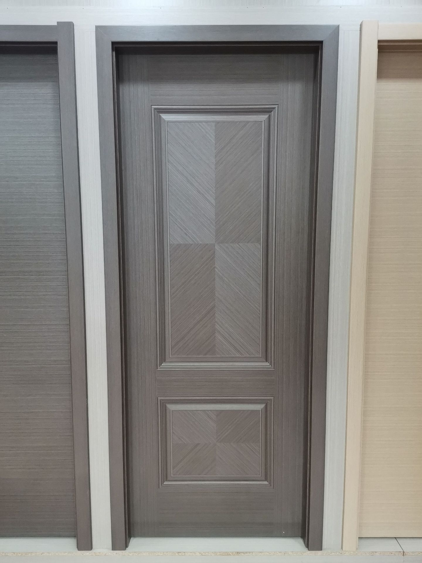 0成交0套相似工厂生产实木复合门贴皮烤漆门原木门办公楼医院套装室内