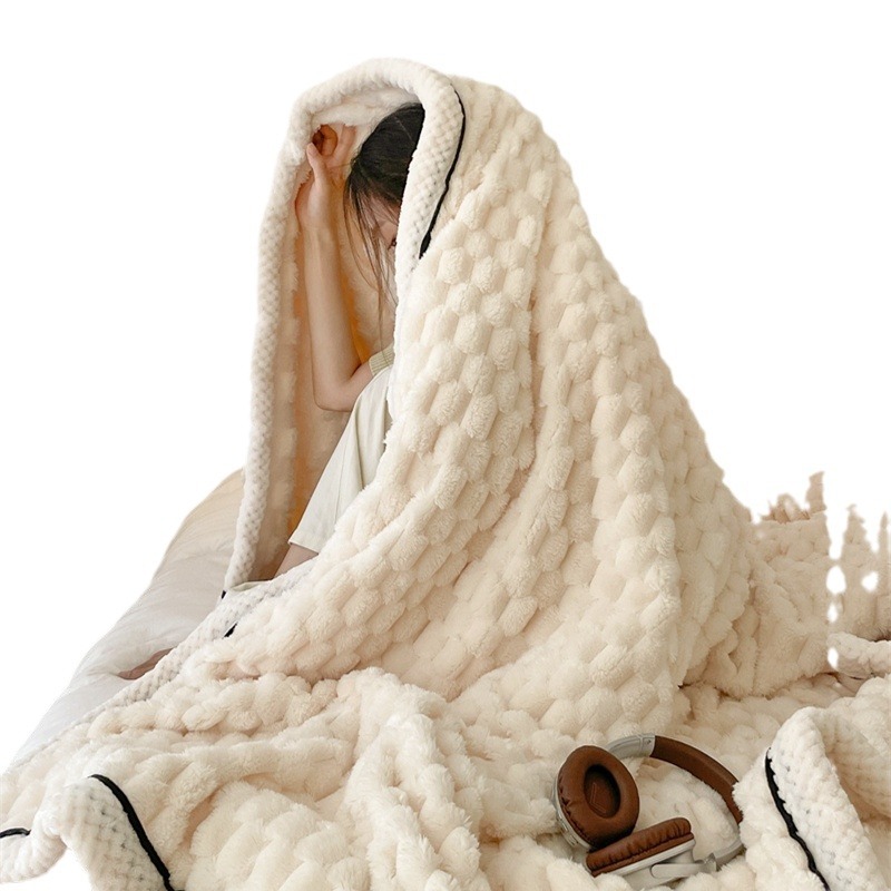 Wholesale New Golden Turtle Velvet Blanket Thickened Warm Multifunctional Comforter Office Nap Blanket Student Casual Blanket