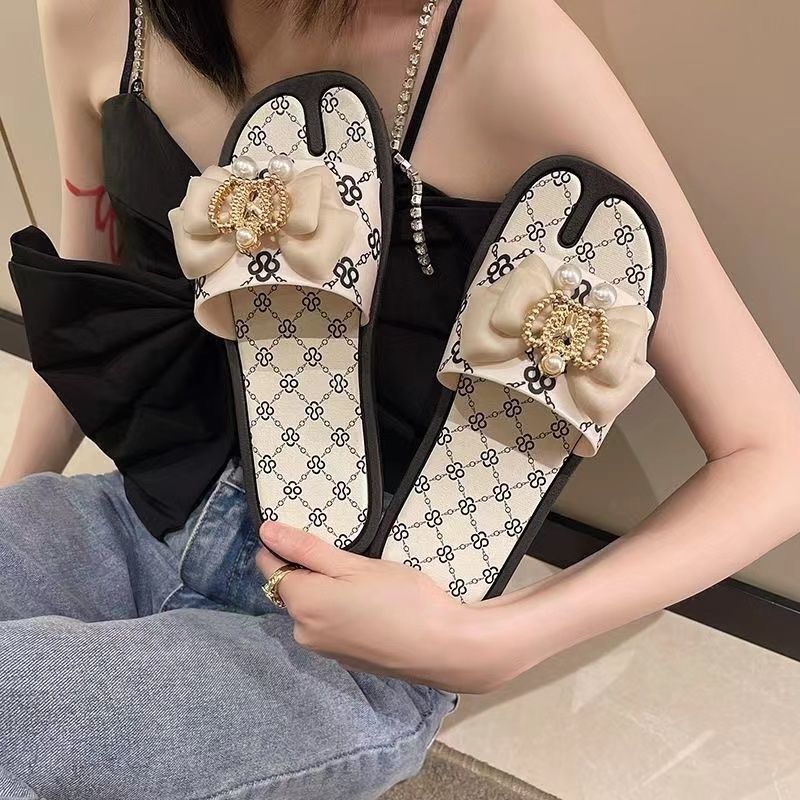 Women's Outdoor Slippers Fashionable New Bow out Sandals Fairy Essential Internet Celebrity Non-Slip Cute Women's Slippers