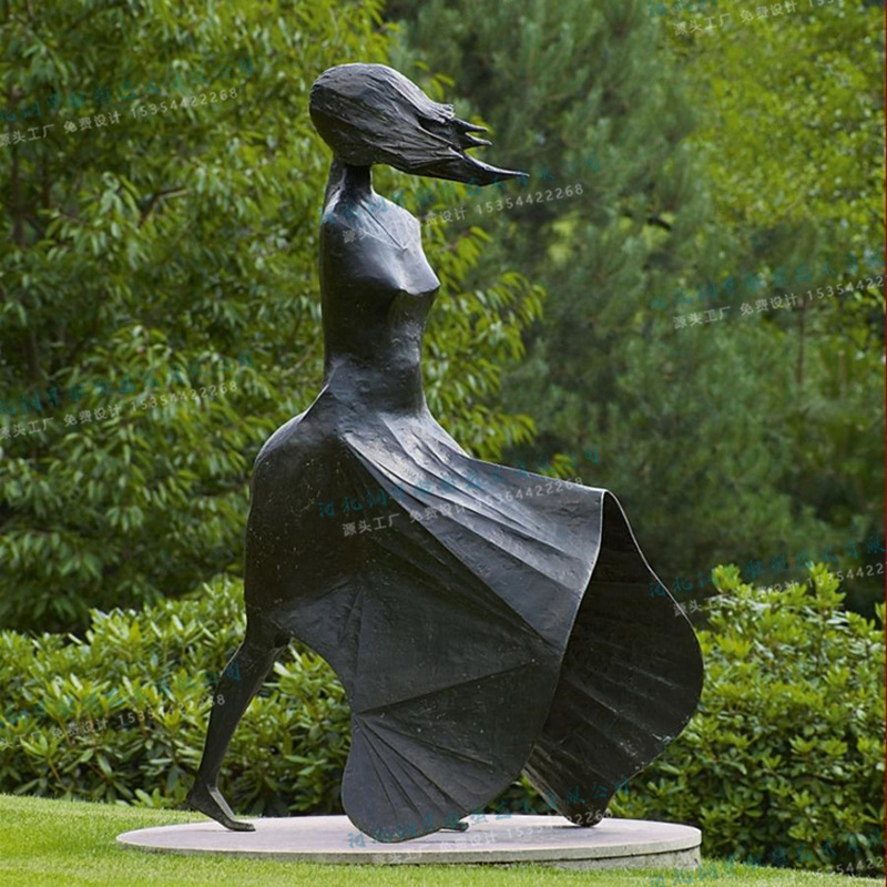 铸铜西方抽象人物雕塑创意景观园林雕塑户外雕像城市景观广场摆件