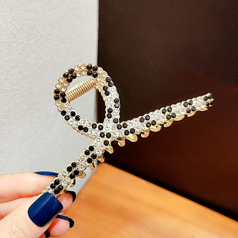 网红欧美头饰黑白格水钻鲨鱼夹发夹时尚气质后脑勺盘发抓夹女发卡