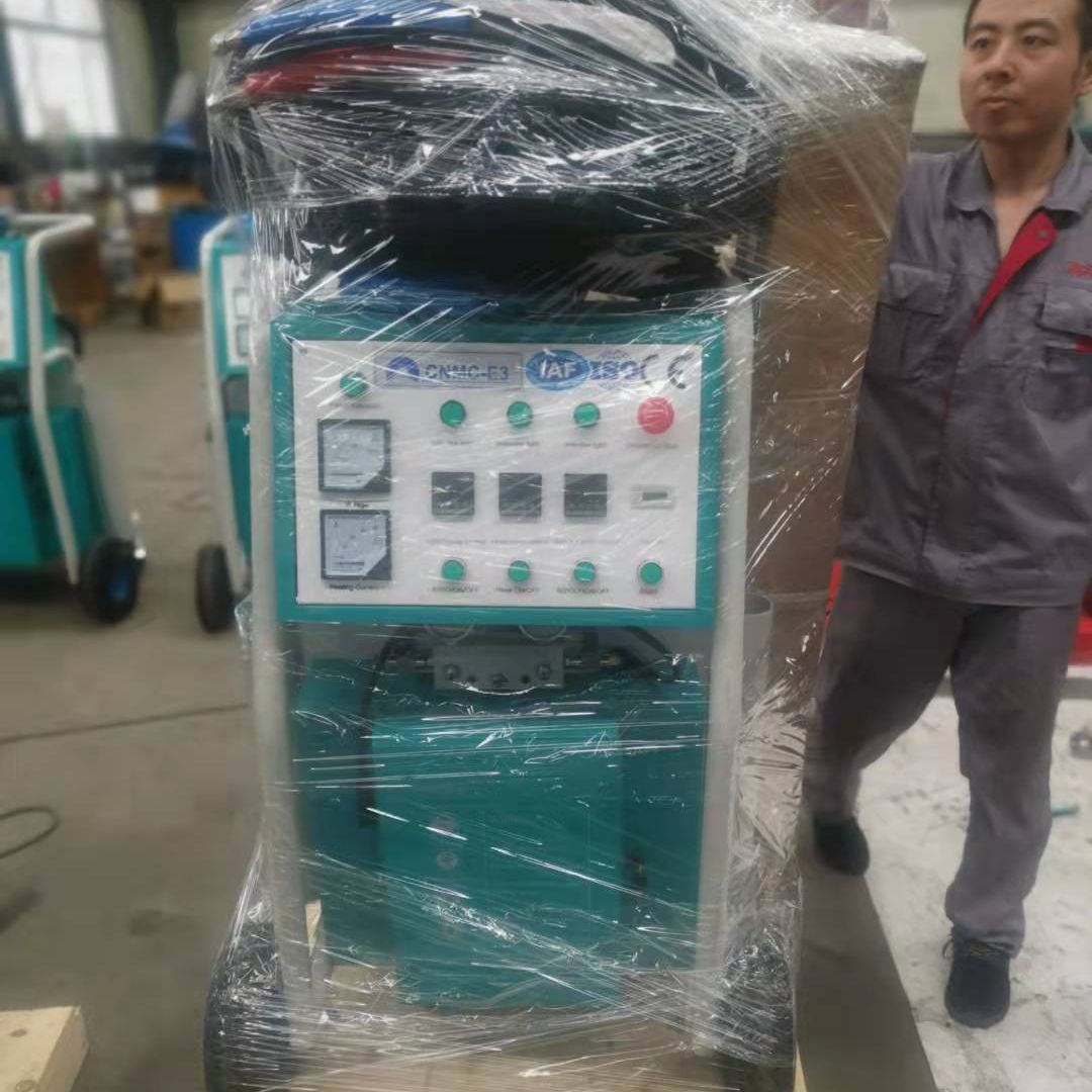 Polyurea spraying machine 聚脲聚氨酯喷涂机防腐防水隔热保温