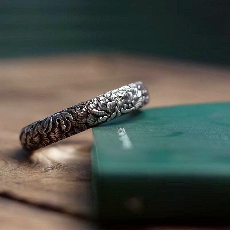 大理银手镯女999足银手工满雕牡丹镯子实心民族风银首饰厂家代发