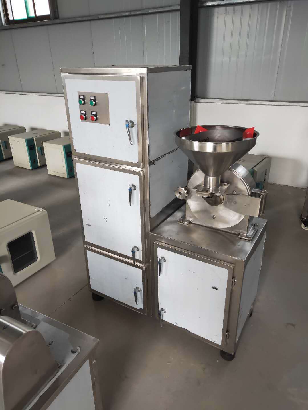 小型药材粉碎机 磨中药的机器 吸尘粉碎机组 中药粉碎工具-阿里巴巴