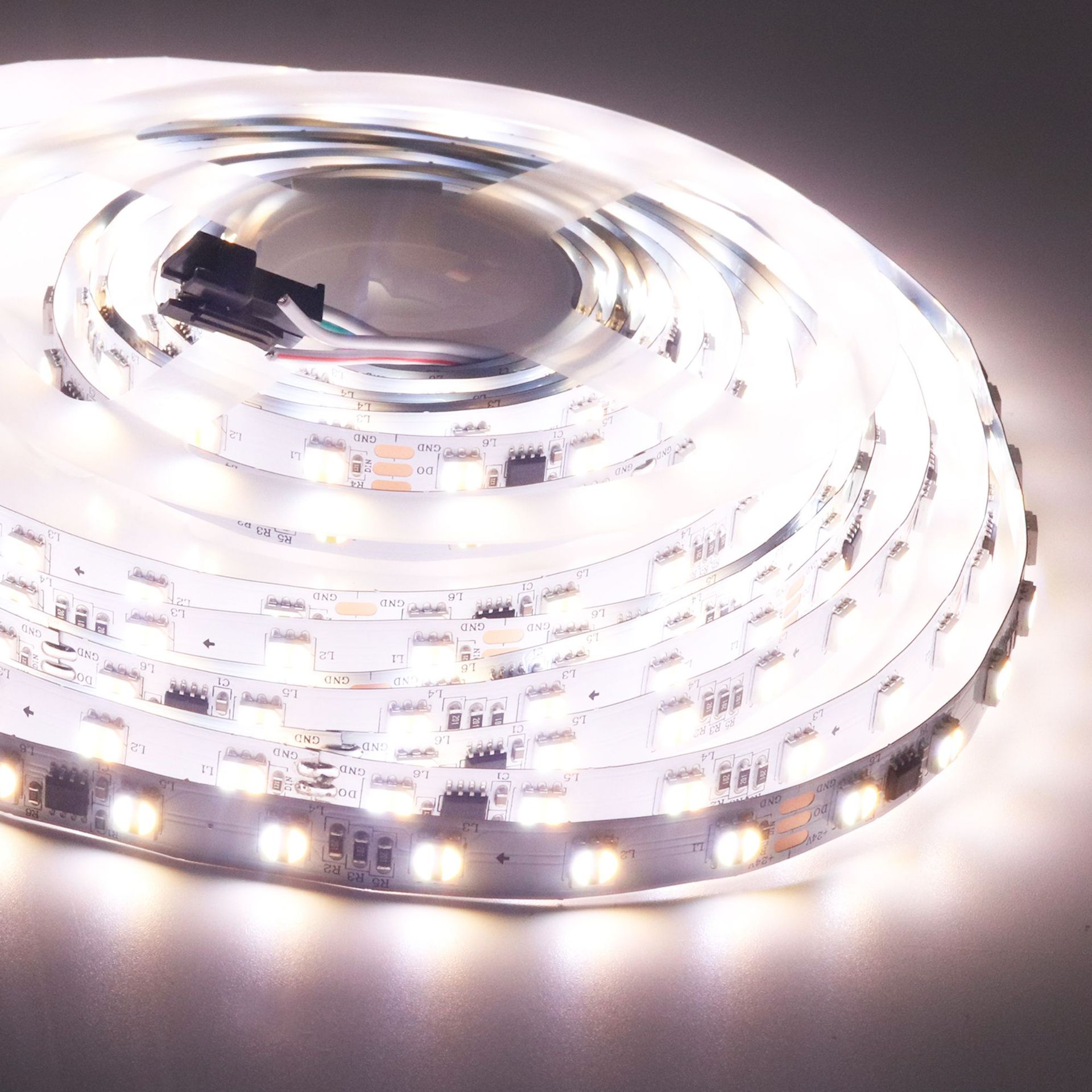 新款1903三色跑马流水渐变低压灯带智能外控编程灯带户外防水亮化