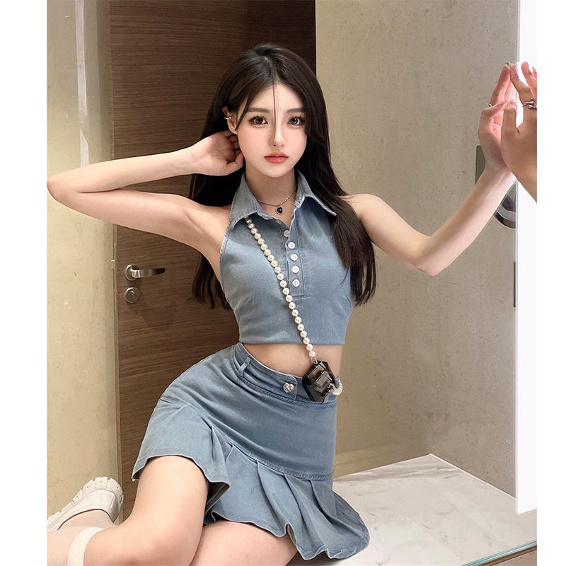 港味性感辣妹套装女夏季韩版挂脖露背上衣高腰a字百褶短裙两件套