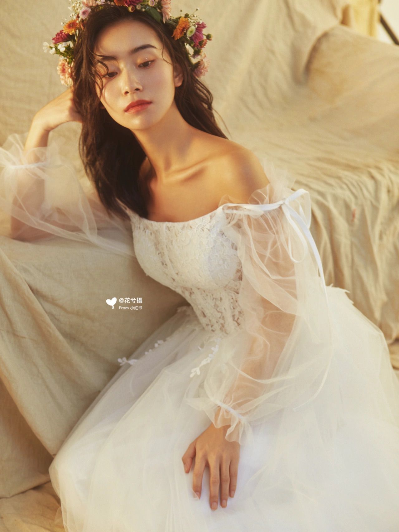 新款影楼摄影主题服装时尚艺术照个人写真拍照蕾丝白纱轻婚纱礼服