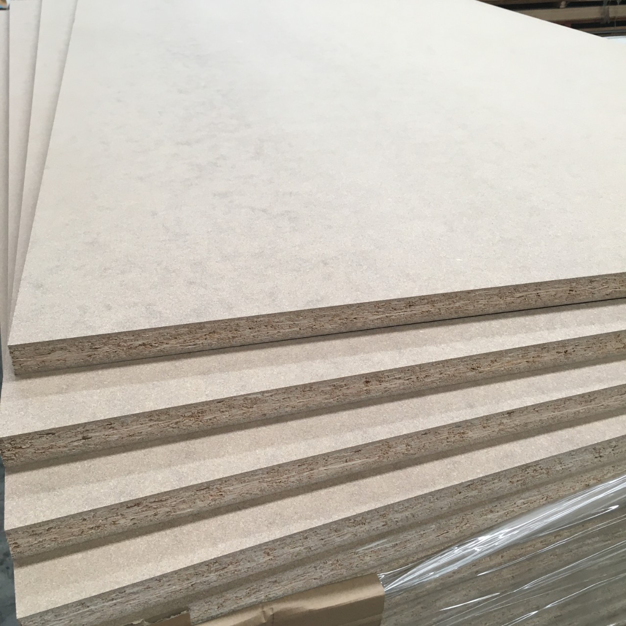 聚氯乙烯面对lsb板 贴面刨花板卫生间隔断橱柜门高光板家具板