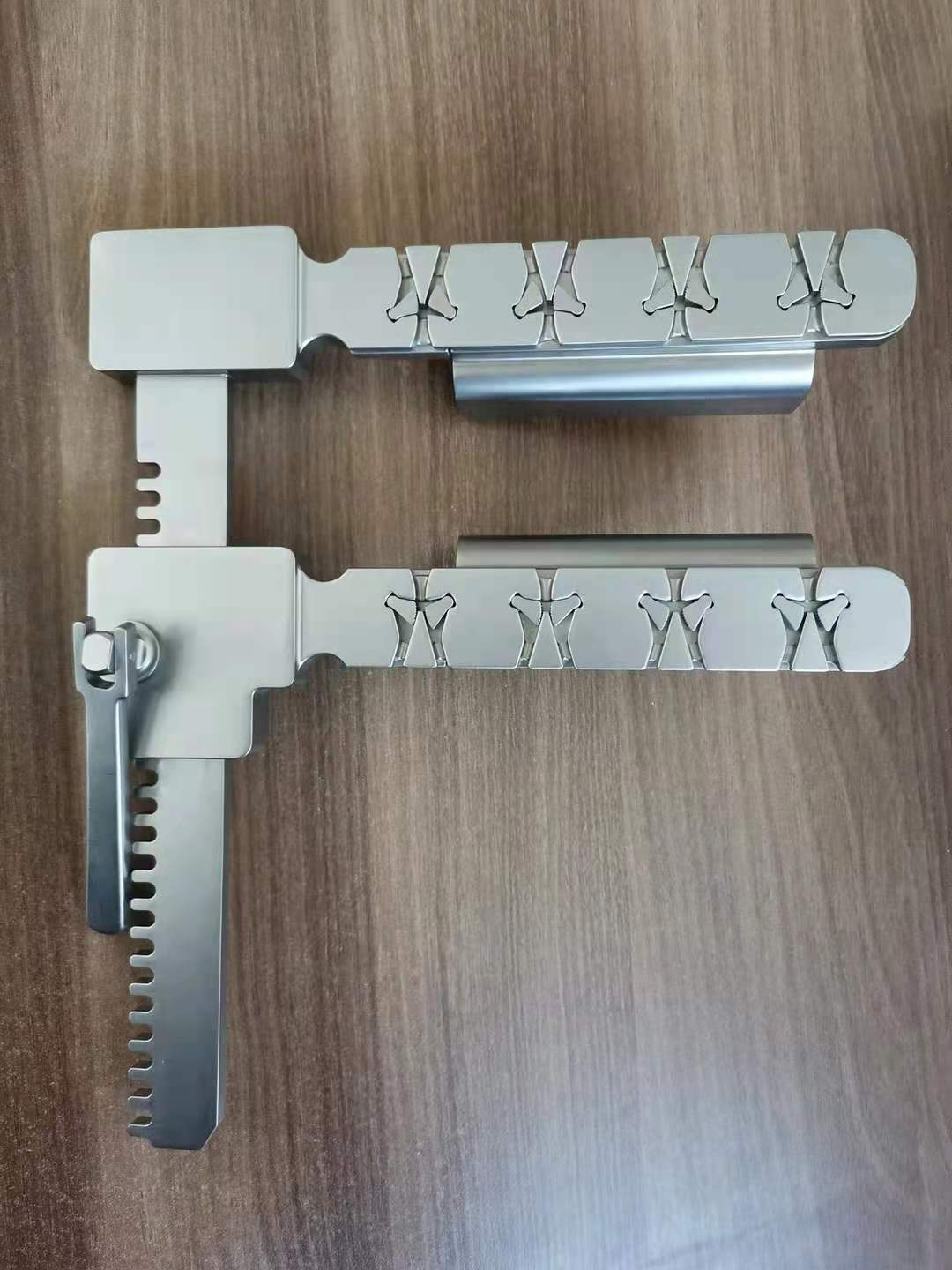 胸骨牵开器 医用牵开器 挂线牵开器 心脏手术牵开器 挂线器不锈钢