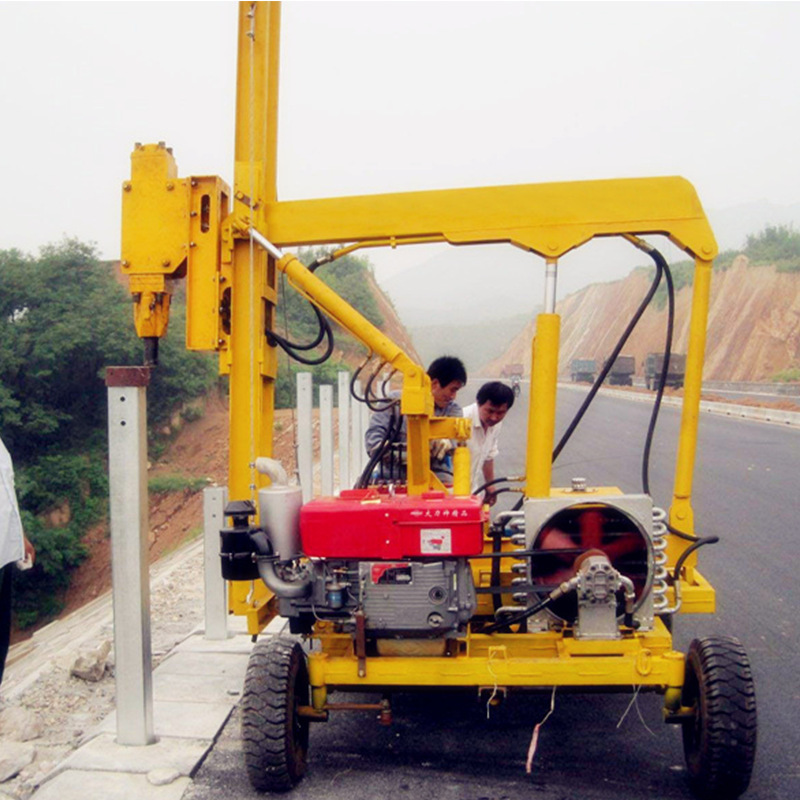 护栏钻孔简易四轮打桩机 936微型公路护栏打桩机公路栏打桩设备