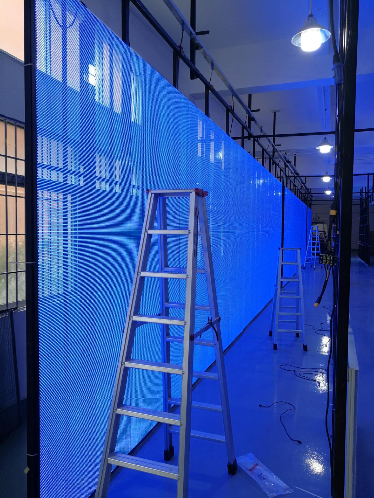 互动地砖屏led透明屏室内冰屏全彩屏贴膜软屏橱窗格栅户外显示屏