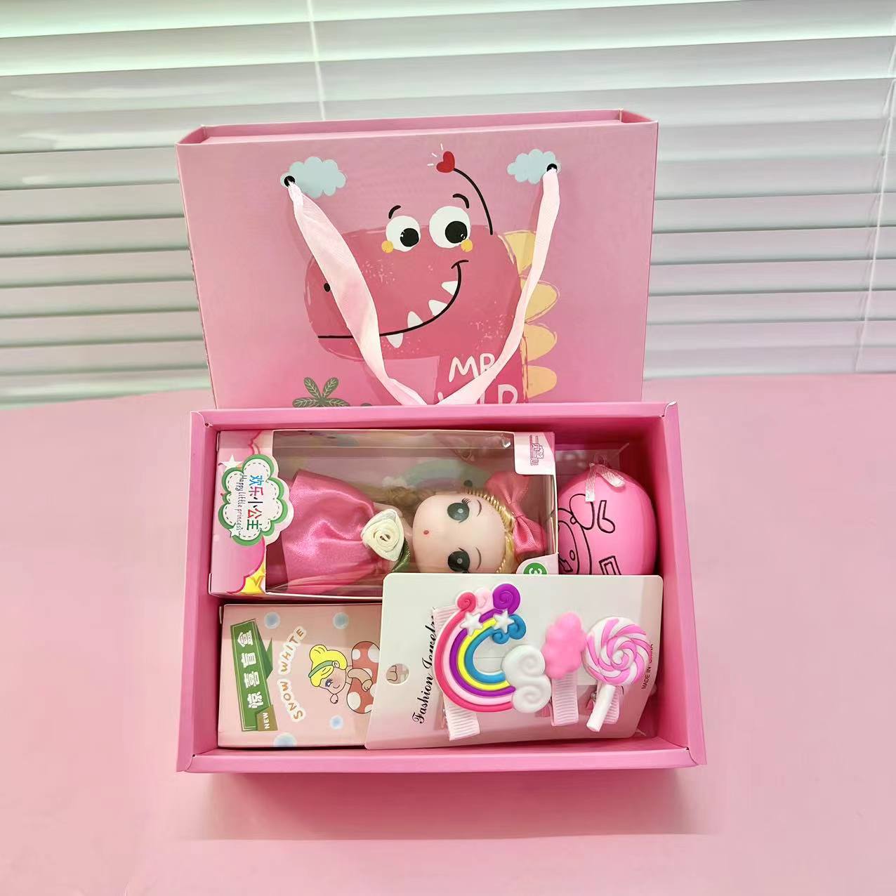 幼儿园生日礼物批发小学生文具玩具礼盒套装开学毕业伴手礼店庆