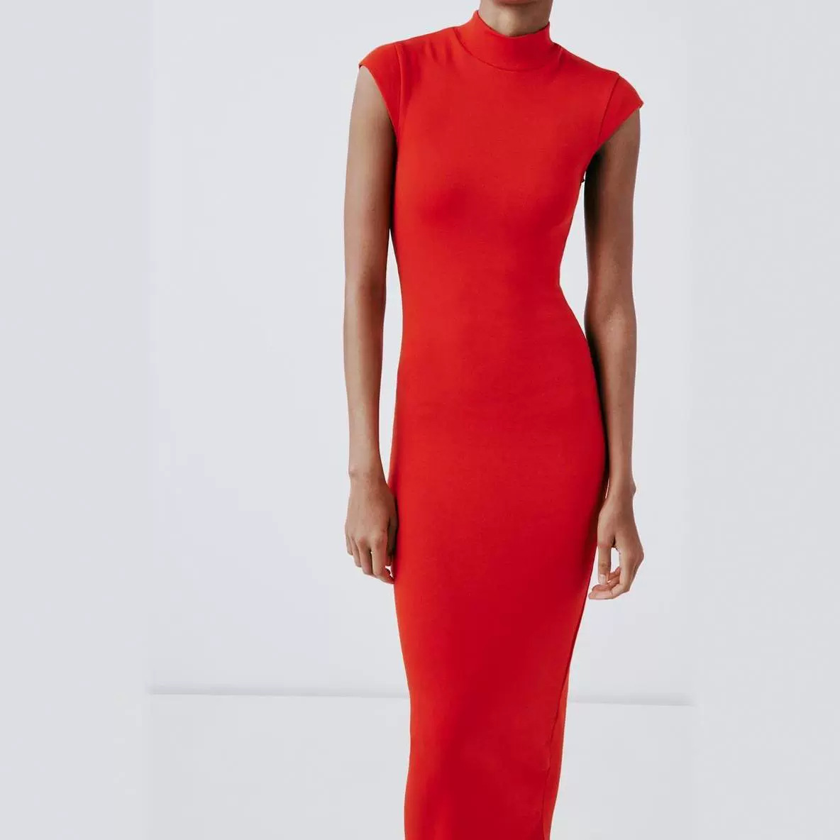 2024春季新款甜辣修身收腰显瘦半高领长款短袖针织连衣