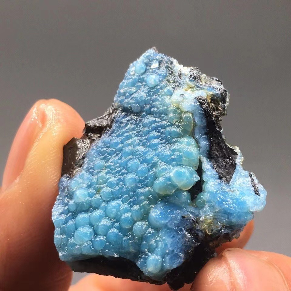 厂家供应天然三水铝石 适用于办公家具摆饰装饰