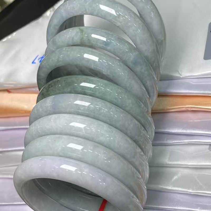 翡翠手饰批发天然缅甸翡翠A货色阳艳丽 翡翠手镯翡翠手饰批发