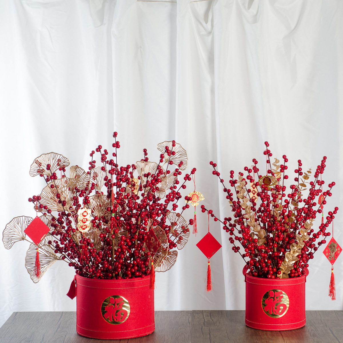 新年春节年宵花卉抱抱桶福桶盆栽红色冬青尤加利红包挂件喜庆装饰
