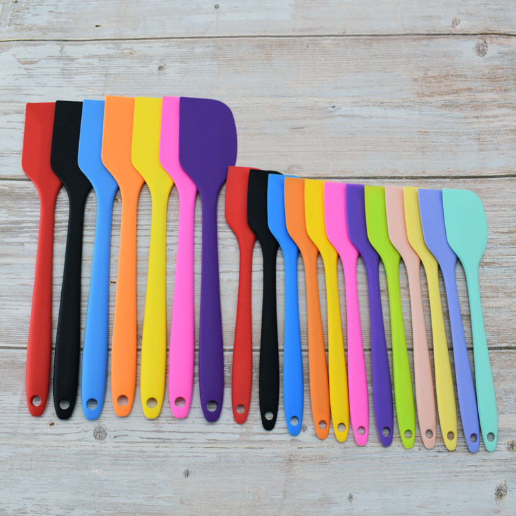 Silicone Integrated All-Inclusive Oil Brush 21cm Integrated Small Size Silicone Brush Barbecue Brush Silicone Sweep Brush