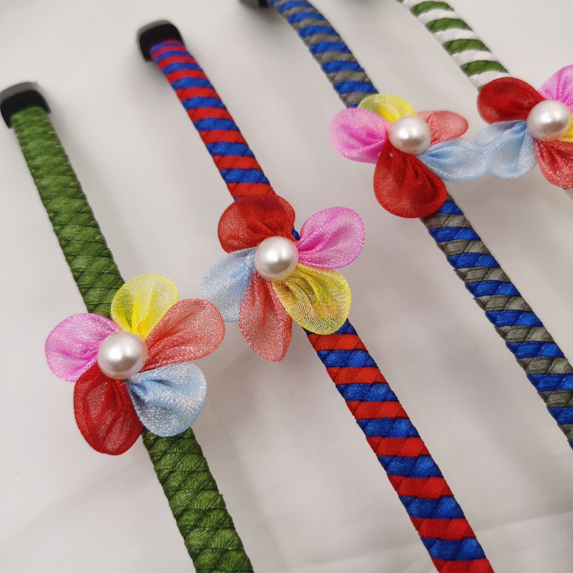 新款花型数据线 女生数据线彩色编织绳数据线现货编织