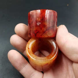 厂家直销天然玉石鸡血玉扳指 红色岫玉扳指加宽玉石戒指厂家直销