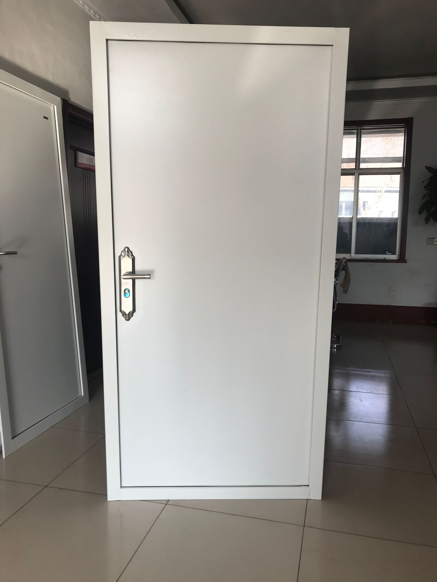 月销1000件打包箱门箱房门活动房门钢质门包邮