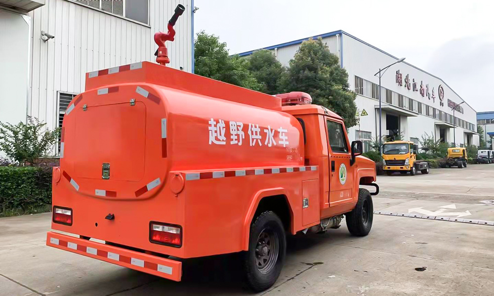 江特牌(jdf5041ggsbaw6)越野森林供水车小型消防车