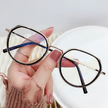 防蓝光平光眼镜新款不规则男女适宜近视眼镜素颜眼镜厂家批发