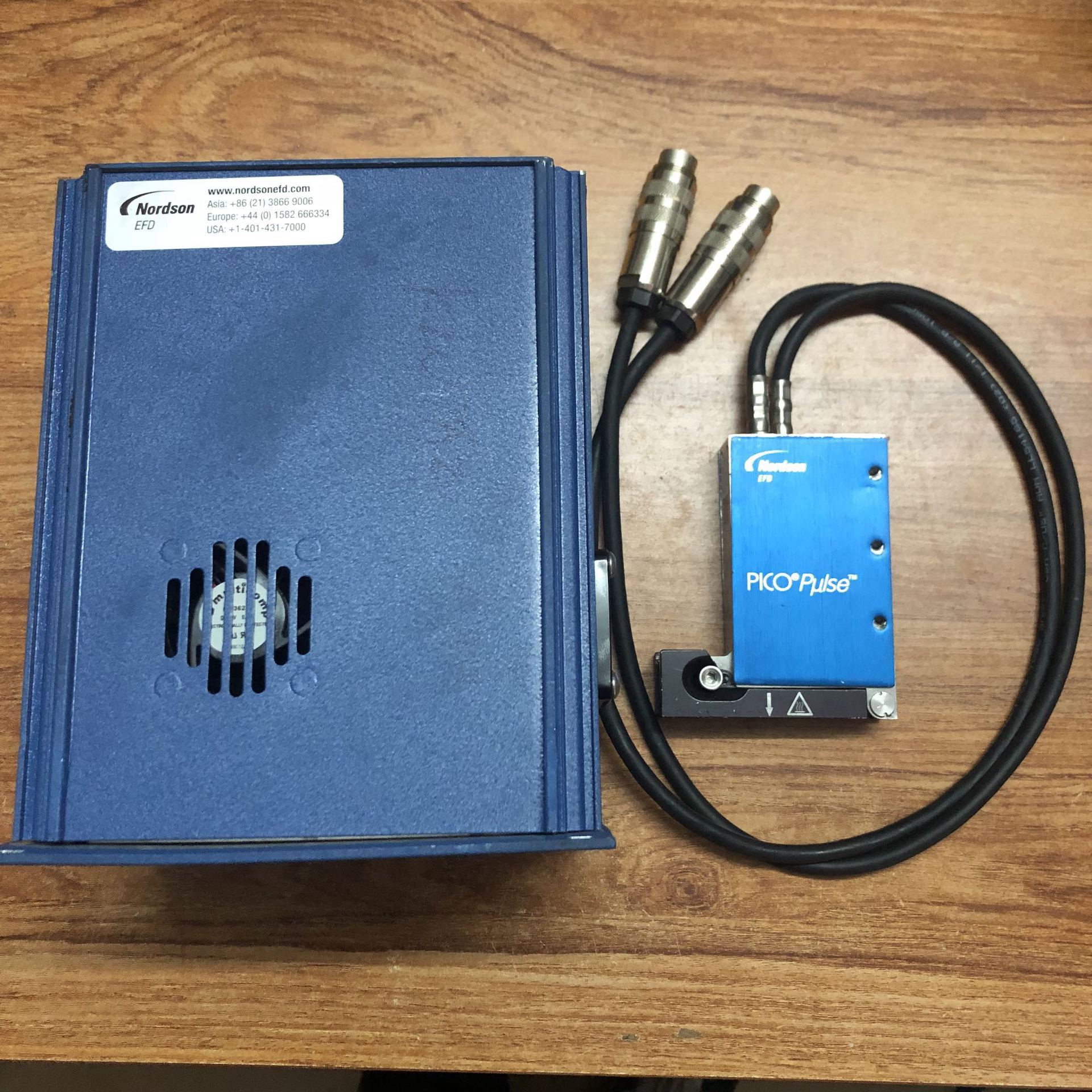 春田谷nordson诺信efdllc7361217半导体高精度点胶机可出售