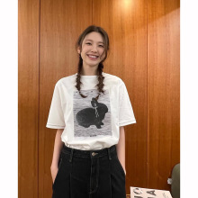 现货  纯棉正肩小黑兔短袖T恤女2025韩东大门宽松显瘦上衣ravid*e