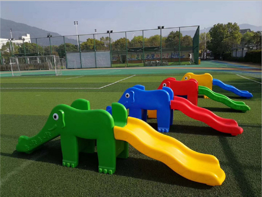 幼儿园室内户外卡通攀爬大象塑料滑滑梯儿童早教滚塑塑料玩乐组合