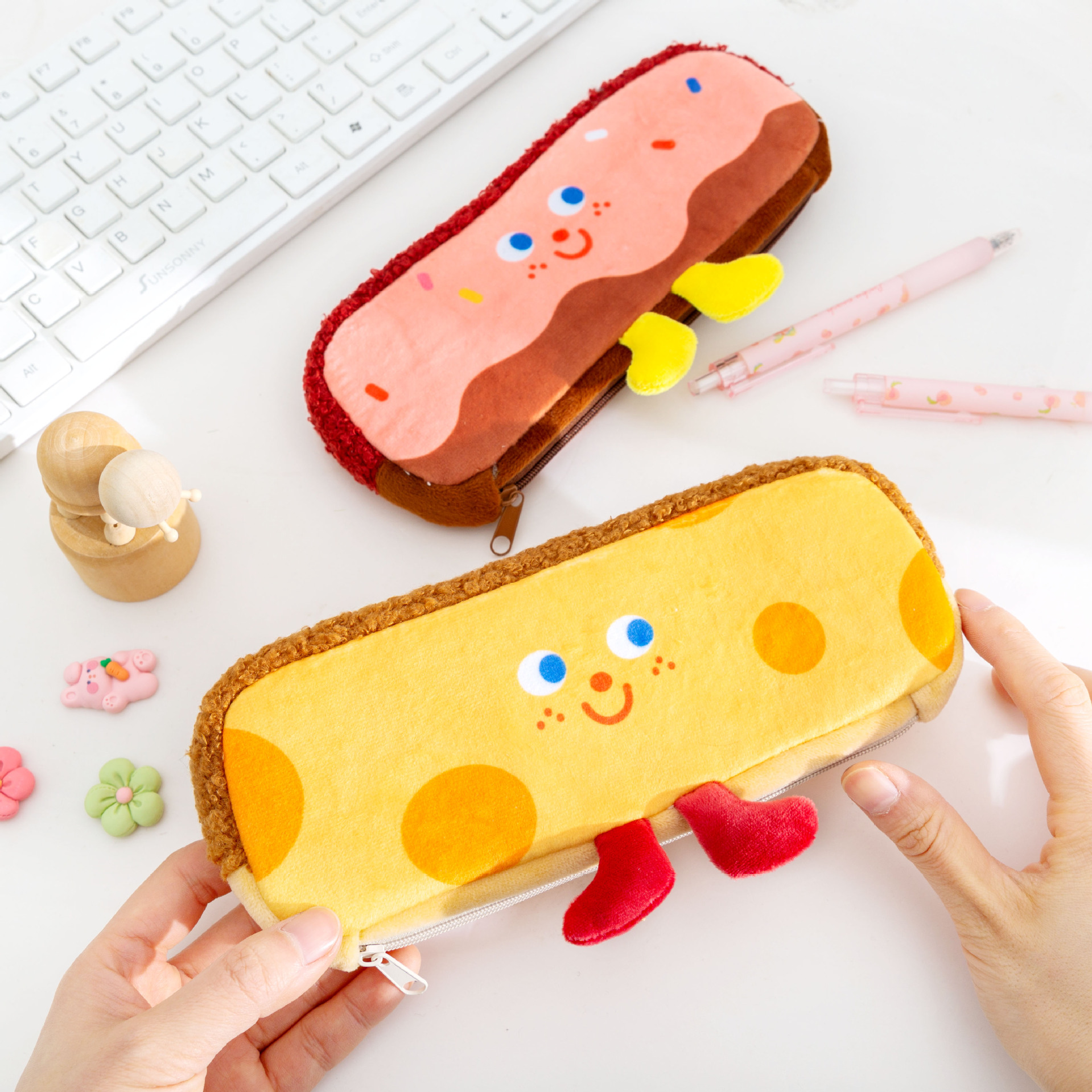 创意可爱卡通面包笔袋可爱卡通吐司日系搞怪创意学生文具礼物男女