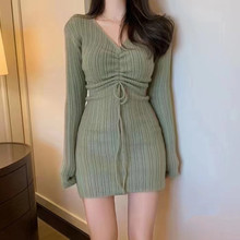 韩国2023秋季简约设计感抽绳领小个子包臀修身长袖针织连衣裙子