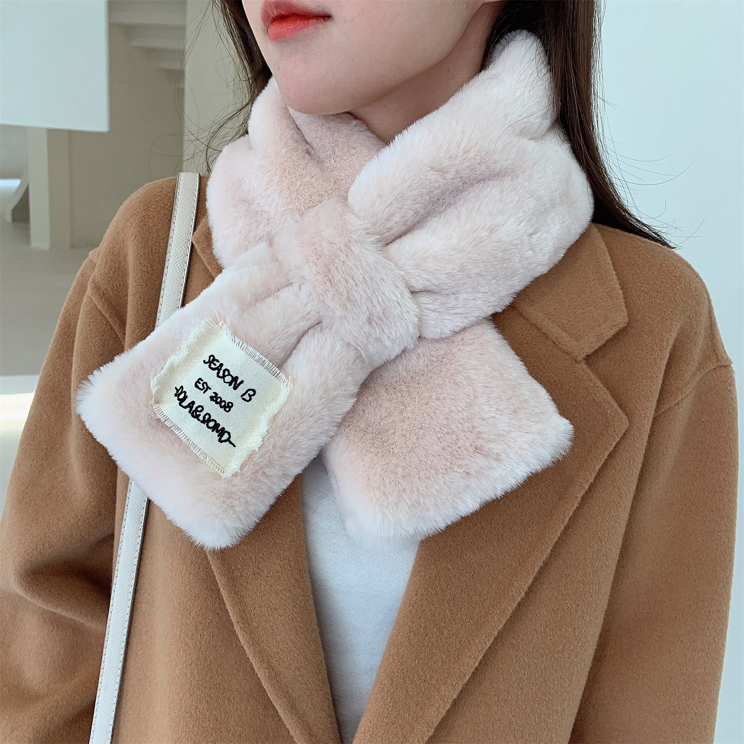 Autumn and Winter New Soft All-Match Furry Scarf Fashionable Korean Style Ins Style Plush Girl Cross Scarf