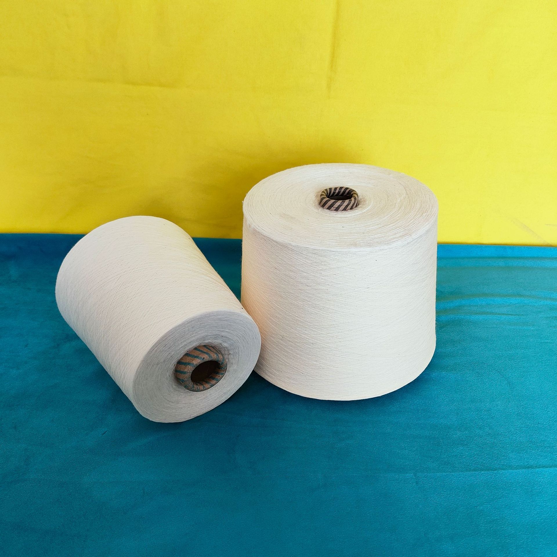 腈纶羊毛纱80/20精梳棉羊毛纱 涤纶羊毛纱仿毛纱实体厂家价格优惠