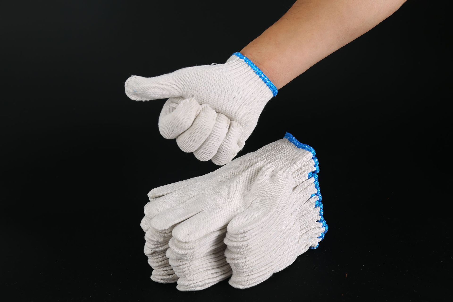 手套劳保耐磨工作加厚棉线棉纱尼龙布劳工劳动男工地干活厂家直发