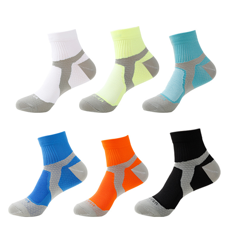 new all season socks men‘s and women‘s mid-calf socks sweat absorbent sports socks multiple colors casual socks for running wholesale