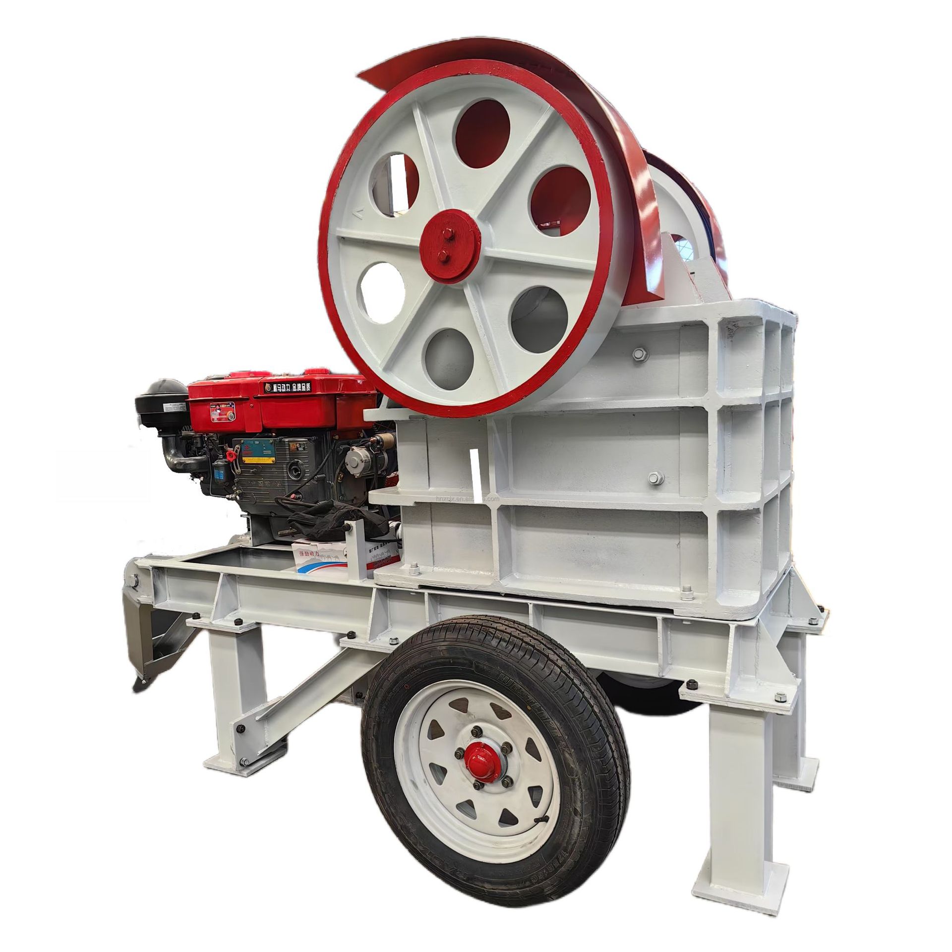 碎石机 小型鄂式破碎 柴油移动破碎车 采矿设备 鹅卵石颚式破碎机