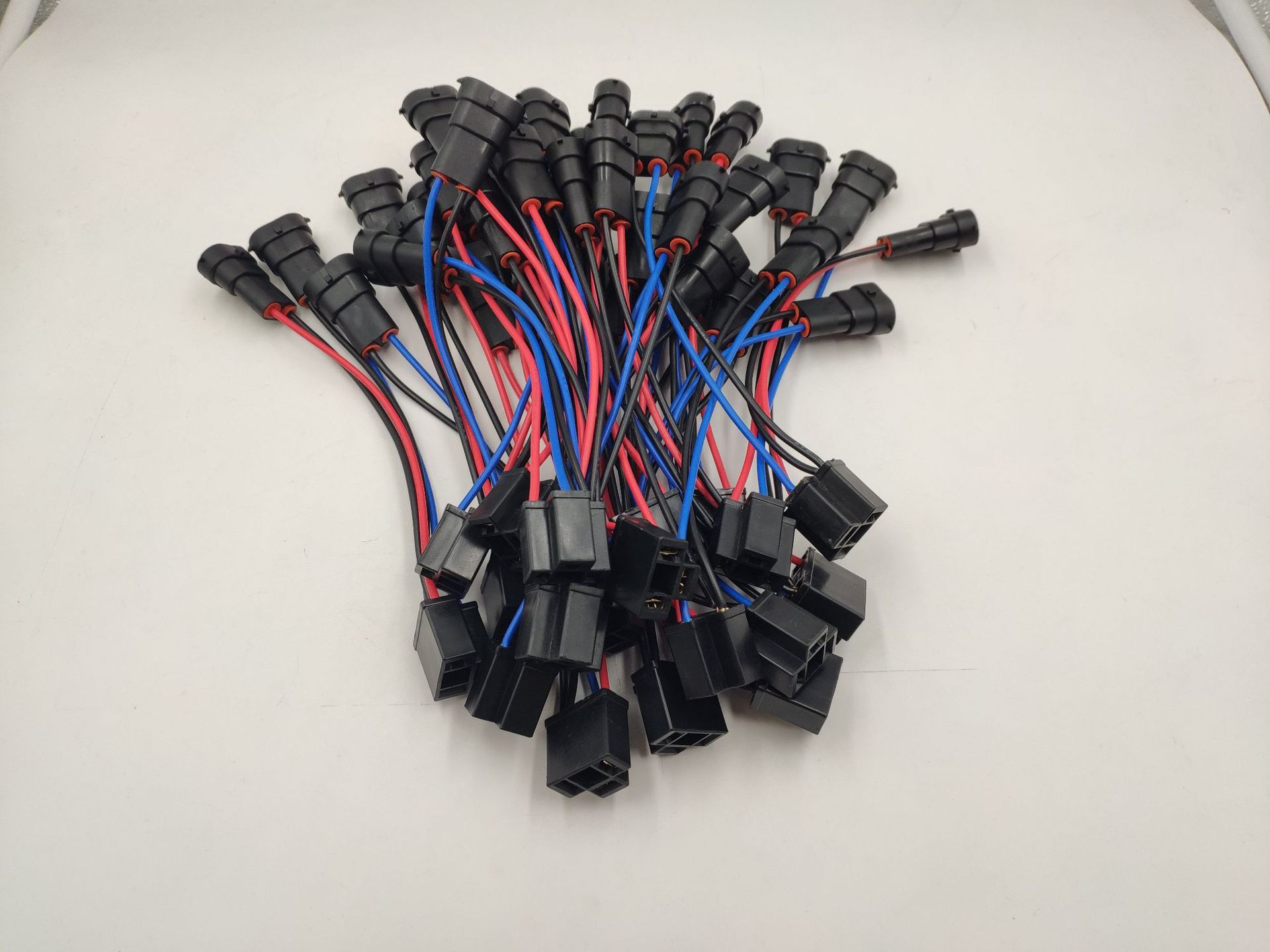 厂家直销汽车大灯前大灯线束 汽车转换插头连接线 h11转接h4线组