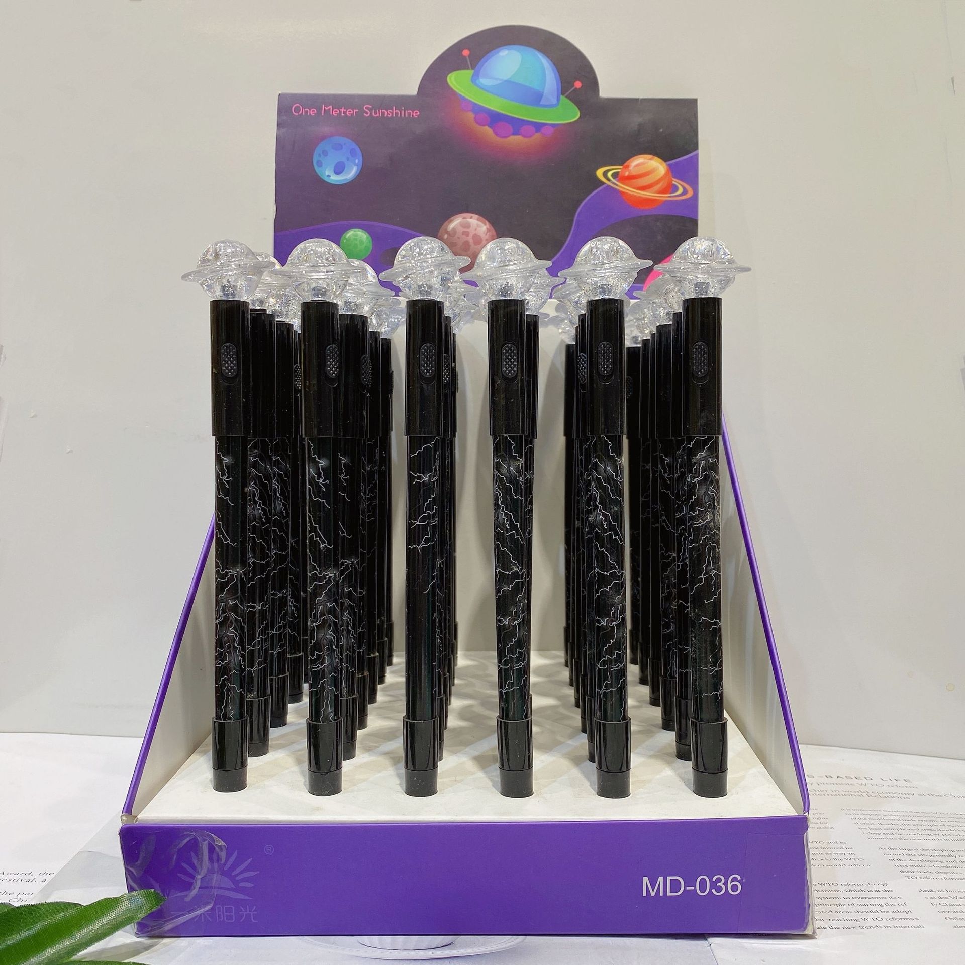 韩版创意星球发光亮灯中性笔宇宙飞船灯笔学生可爱文具七彩发光笔