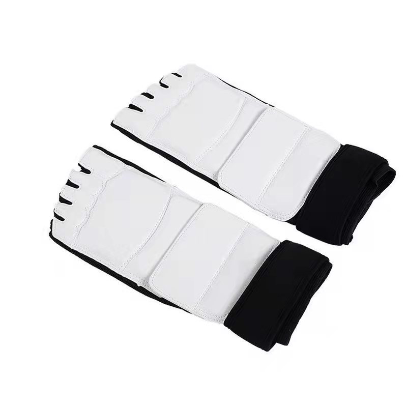 跆拳道手套脚套成人儿童护脚背护手实战训练套装比赛格斗防护脚套