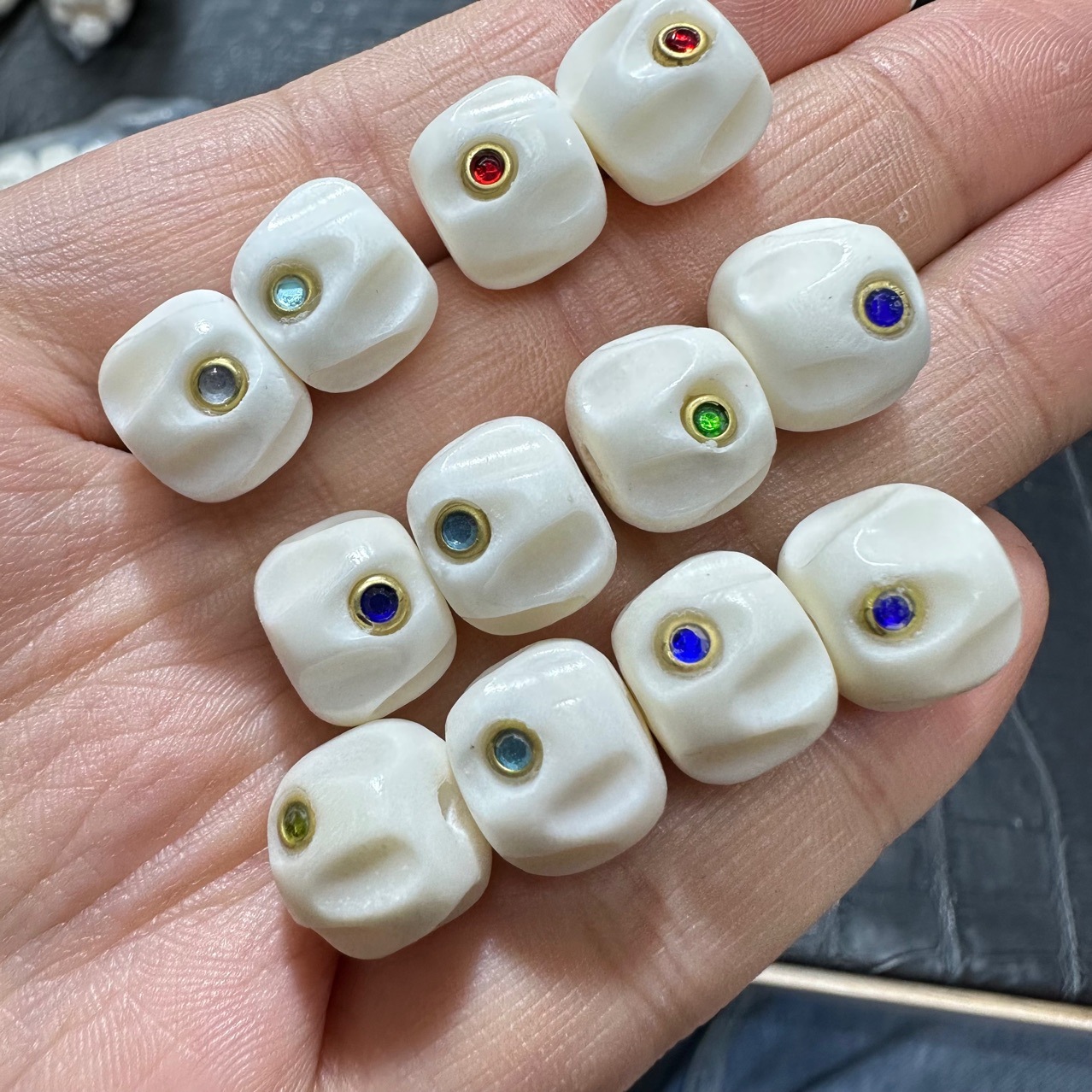 根付鹿角雕刻百香籽镶嵌老型珠手工彩绘散珠文玩配饰diy串珠手链