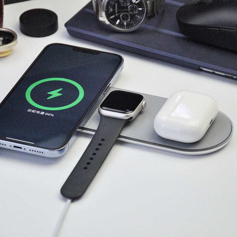 新款30w双边无线充电器适用苹果15至8全系手机耳机手表通用三合一