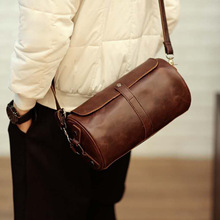 个性复古时尚圆筒包男士单肩包 韩版男包小挎包手机包潮流水桶包